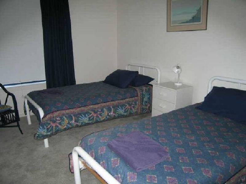 2/10 Investigator Crescent, Encounter Bay SA 5211