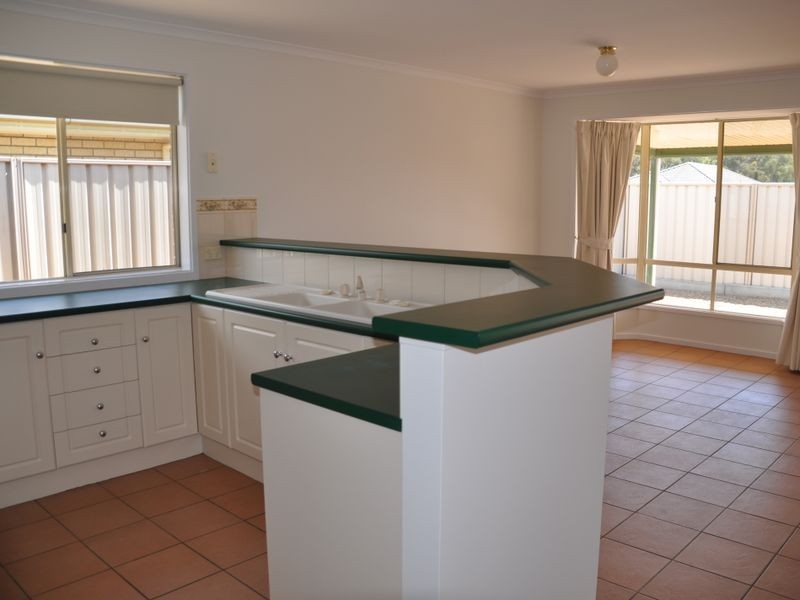 7 Africaine Drive, Mccracken SA 5211