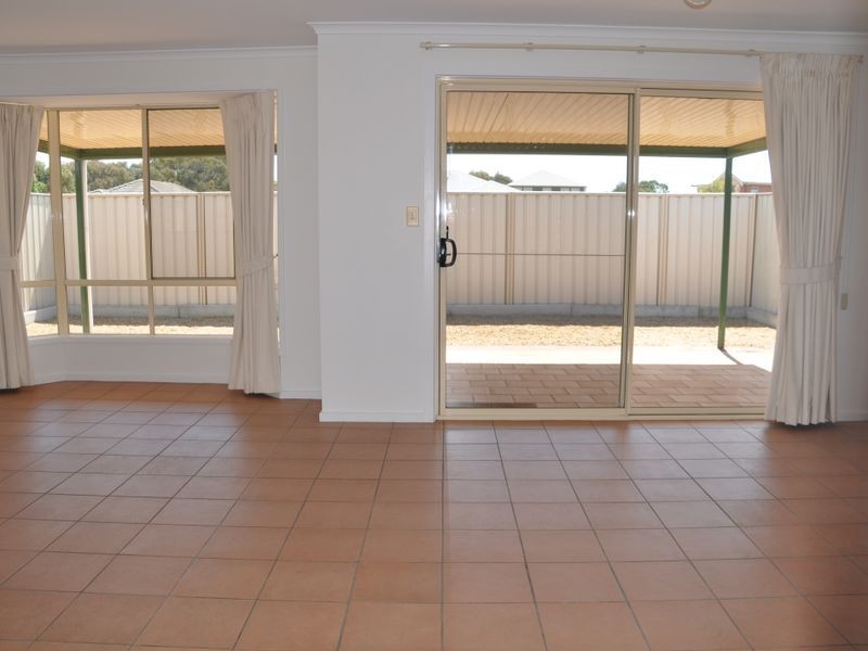 7 Africaine Drive, Mccracken SA 5211
