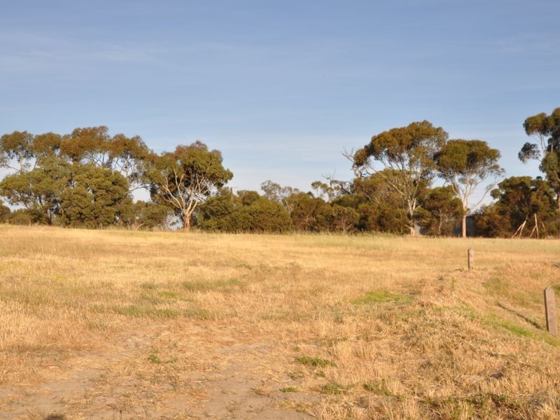 8 Stirling Court, Hindmarsh Valley SA 5211