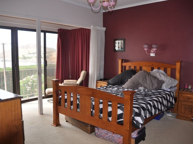 13 Hart Avenue, Encounter Bay SA 5211