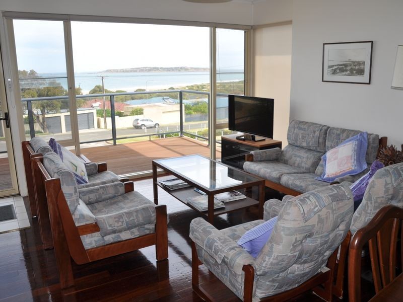 3/35 The Crescent, Mccracken SA 5211