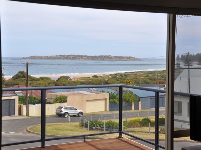 3/35 The Crescent, Mccracken SA 5211