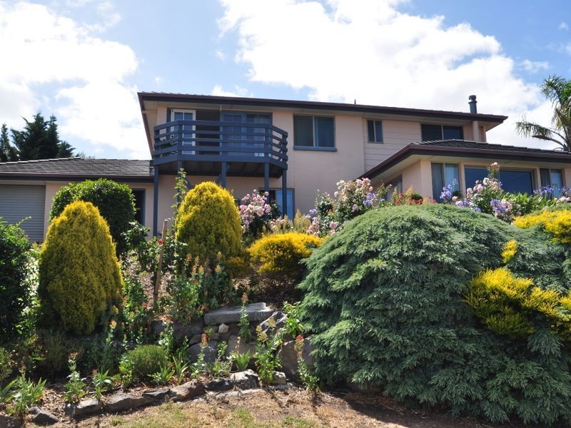 4 Millard Court, Encounter Bay SA 5211