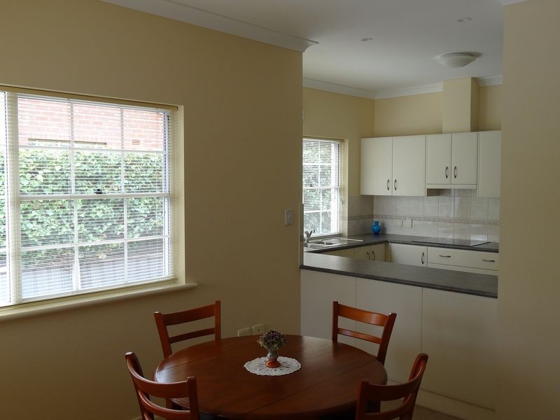 16 Riverview Road, Victor Harbor SA 5211