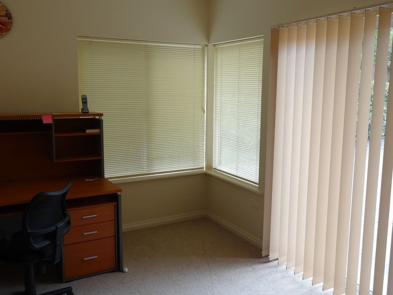 16 Riverview Road, Victor Harbor SA 5211