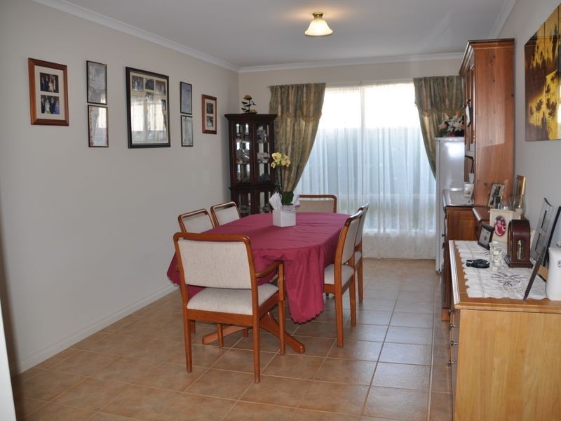 7 Wishart Cres, Encounter Bay SA 5211