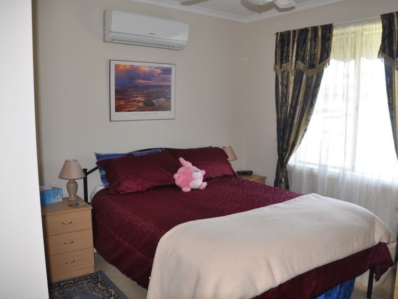 7 Wishart Cres, Encounter Bay SA 5211