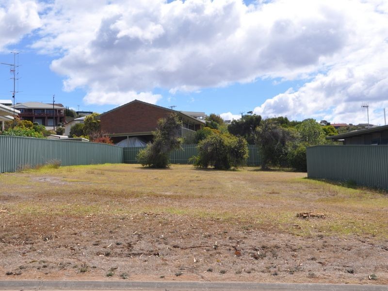 7 Clair Avenue, Encounter Bay SA 5211