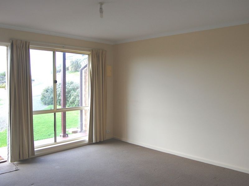 2/33 Rosemary Court, Encounter Bay SA 5211