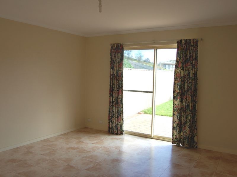 2/33 Rosemary Court, Encounter Bay SA 5211