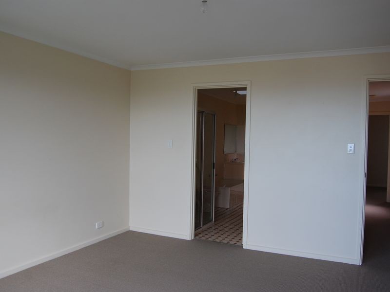 2/33 Rosemary Court, Encounter Bay SA 5211