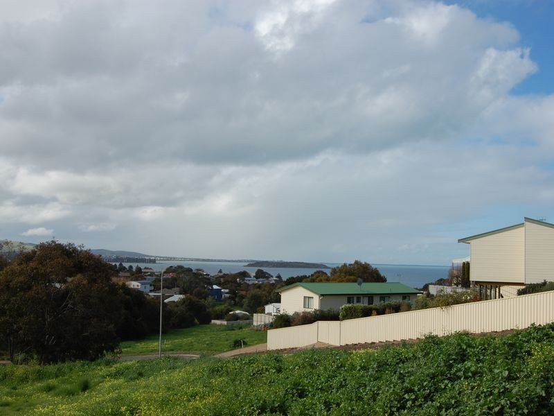 2/33 Rosemary Court, Encounter Bay SA 5211