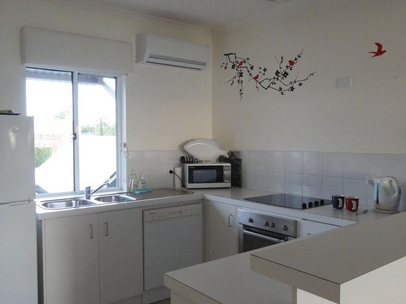 3/20 Flinders Parade, Victor Harbor SA 5211