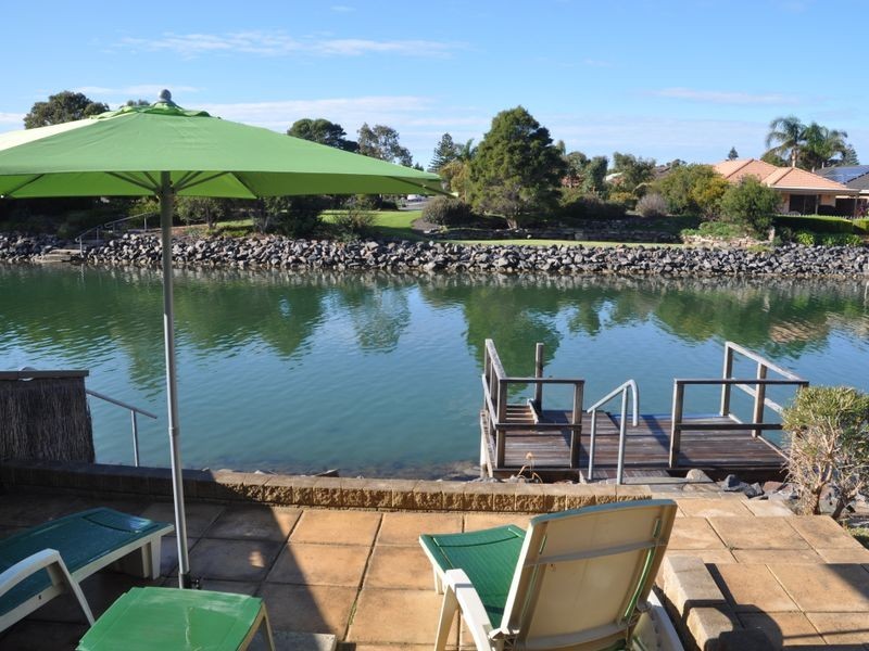 60 Lakeside Cct, Encounter Bay SA 5211