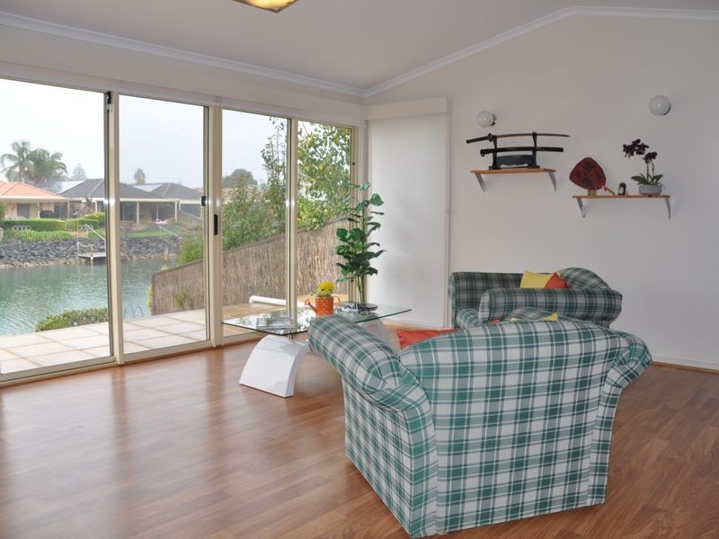 60 Lakeside Cct, Encounter Bay SA 5211