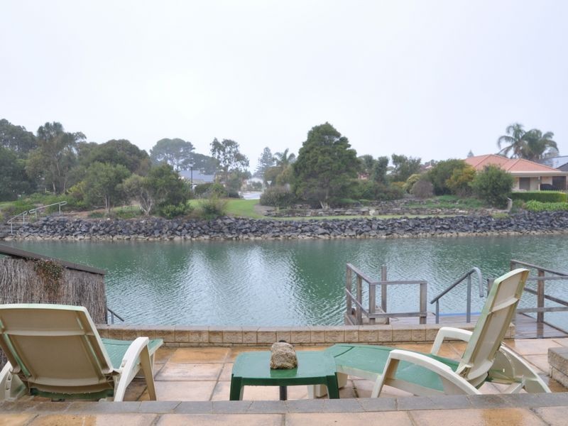 60 Lakeside Cct, Encounter Bay SA 5211
