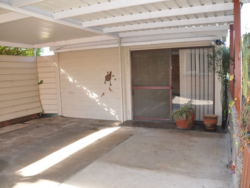 16 Leworthy Street, Victor Harbor SA 5211