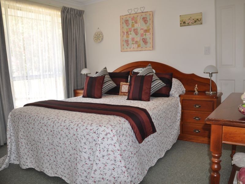 30 Tolmer Court, Hayborough SA 5211