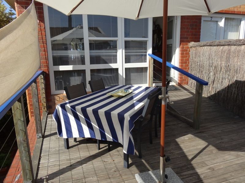 8/22 Esplanade, Victor Harbor SA 5211