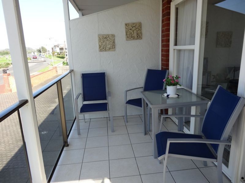 8/22 Esplanade, Victor Harbor SA 5211