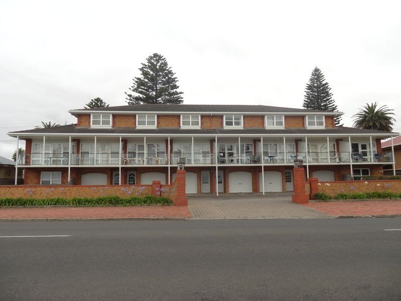 8/22 Esplanade, Victor Harbor SA 5211