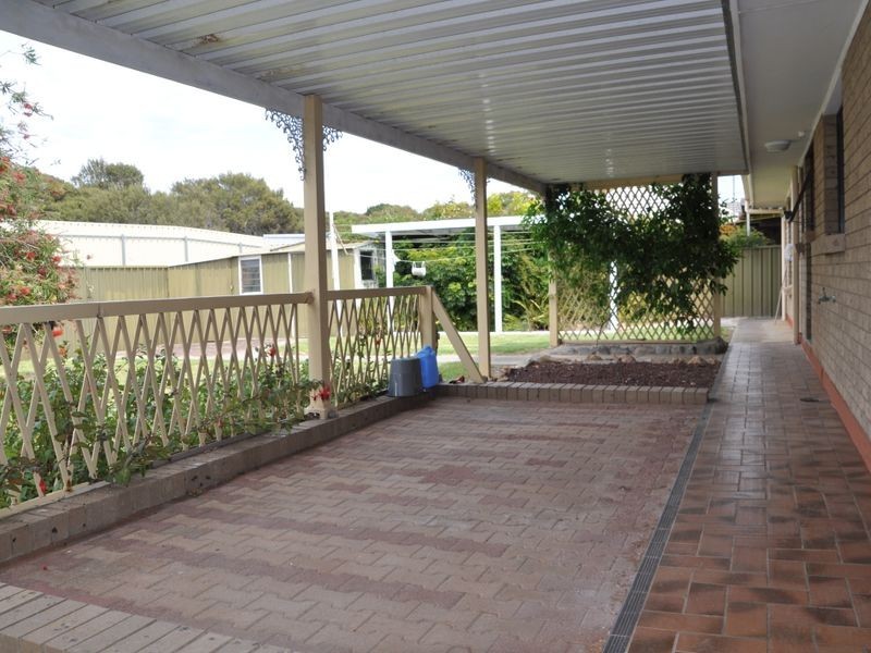 17 Anderson Grove, Mccracken SA 5211