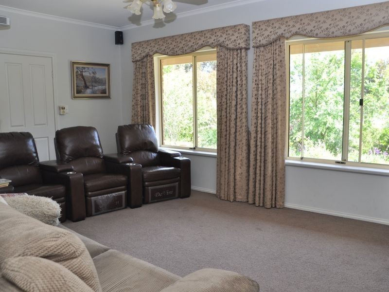 6 Lipizzaner Dr, Hindmarsh Valley SA 5211