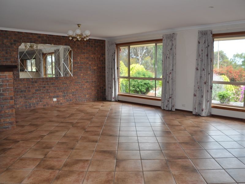 7 Shetland Crt, Hindmarsh Valley SA 5211