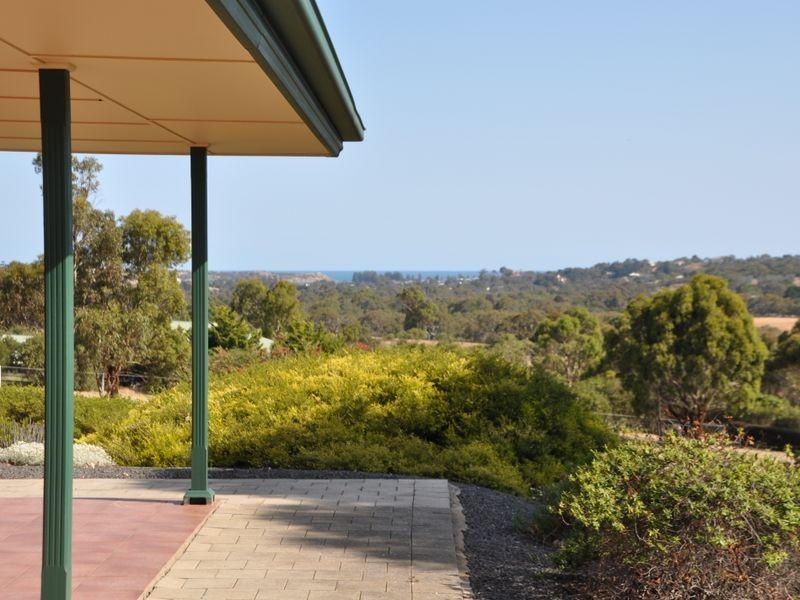 7 Shetland Crt, Hindmarsh Valley SA 5211