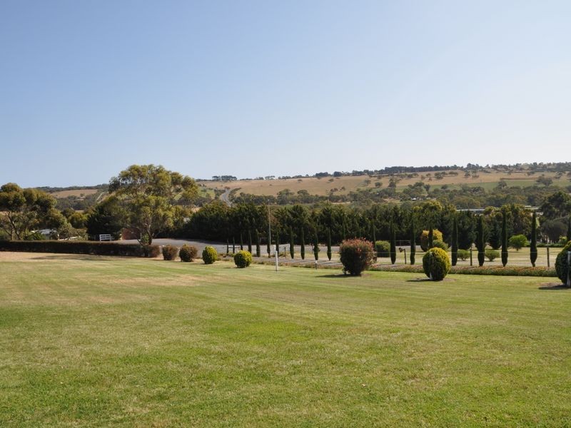 7 Shetland Crt, Hindmarsh Valley SA 5211