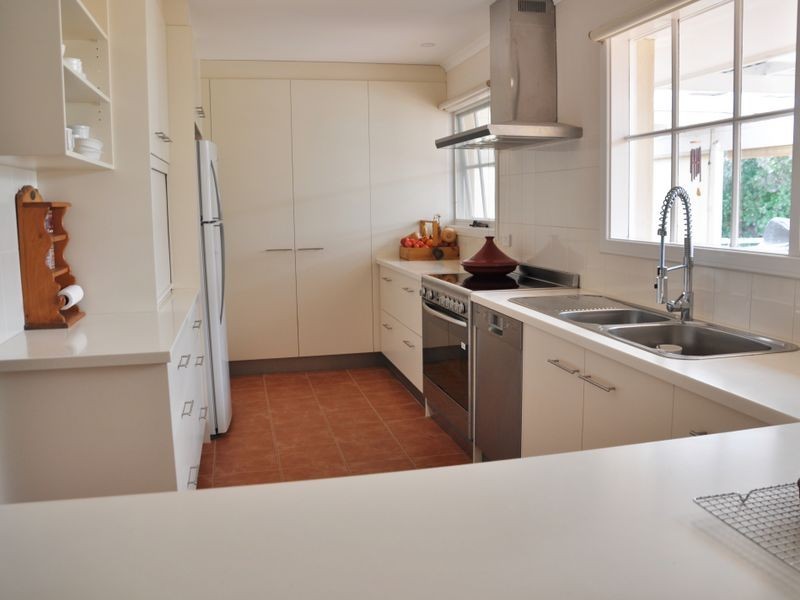 34 Bayview Rd, Port Elliot SA 5212