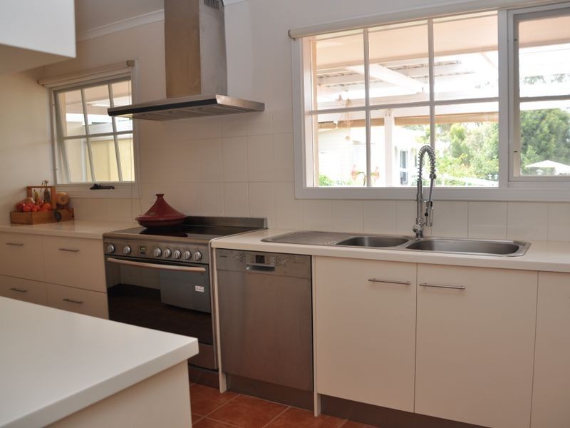 34 Bayview Rd, Port Elliot SA 5212