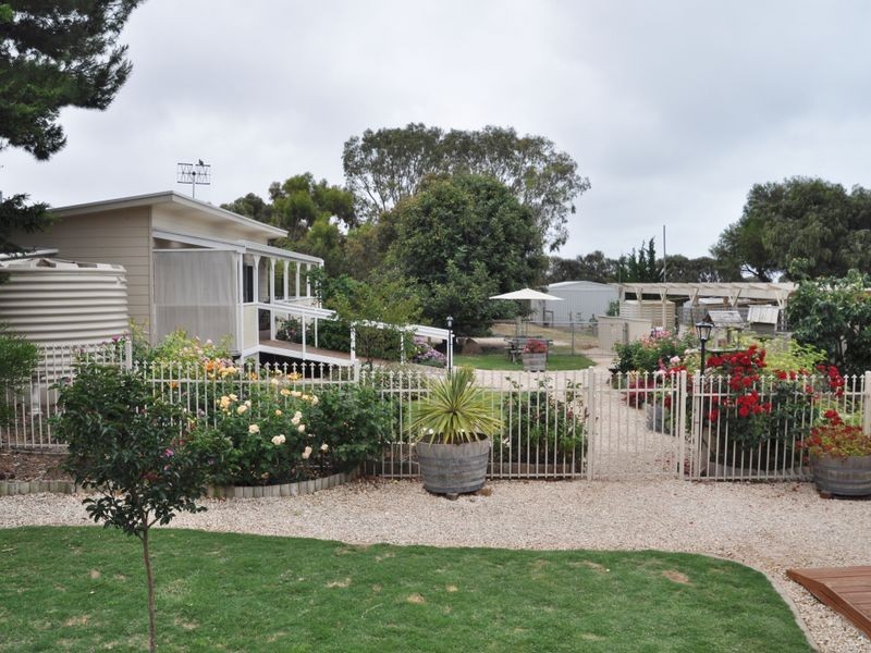 34 Bayview Rd, Port Elliot SA 5212