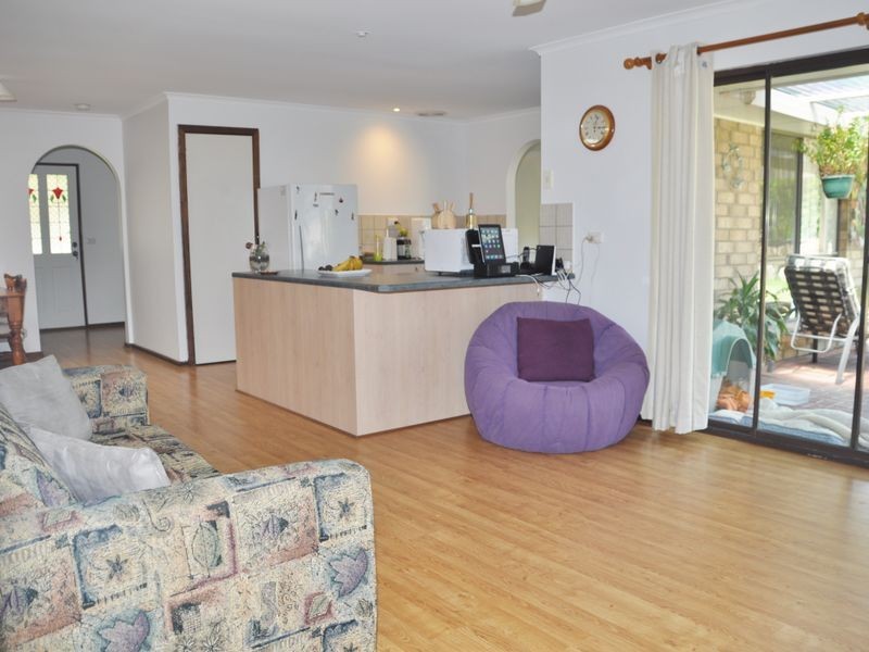1 Langley Road, Mccracken SA 5211