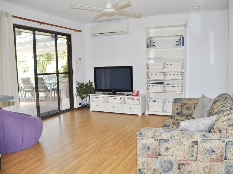 1 Langley Road, Mccracken SA 5211