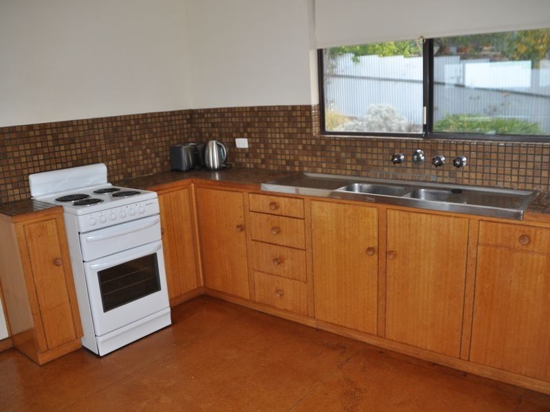 15 Harpoon Ave, Encounter Bay SA 5211