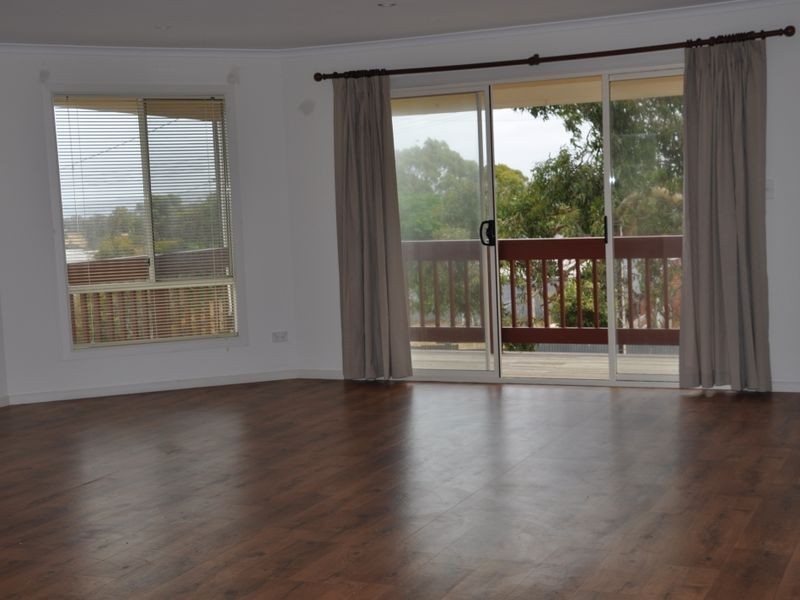 18 Sells Street, Hayborough SA 5211