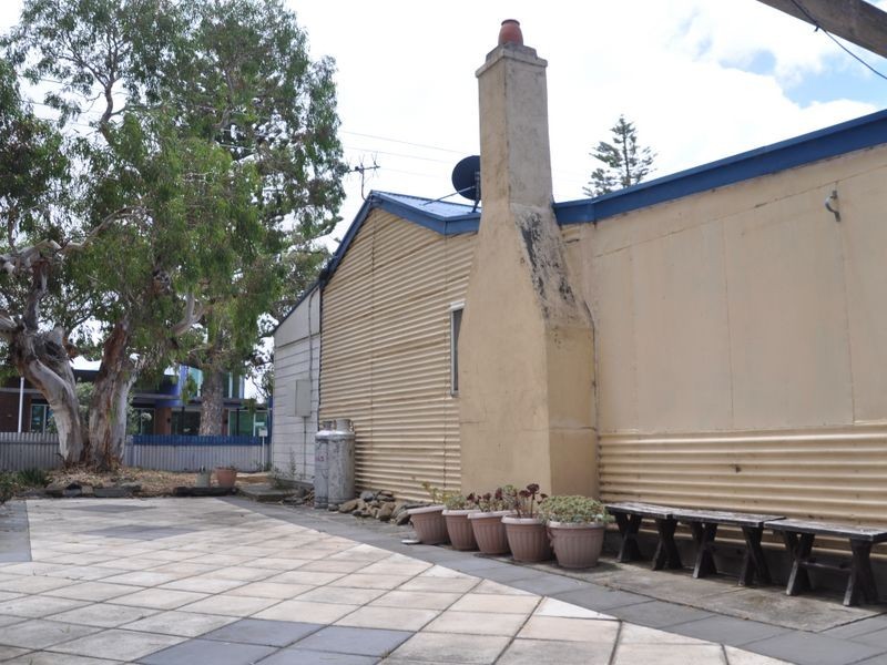 14 George Main Road, Victor Harbor SA 5211