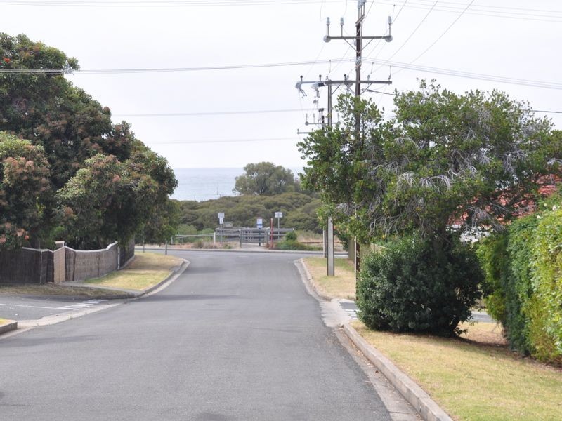 3 The Drive, Mccracken SA 5211