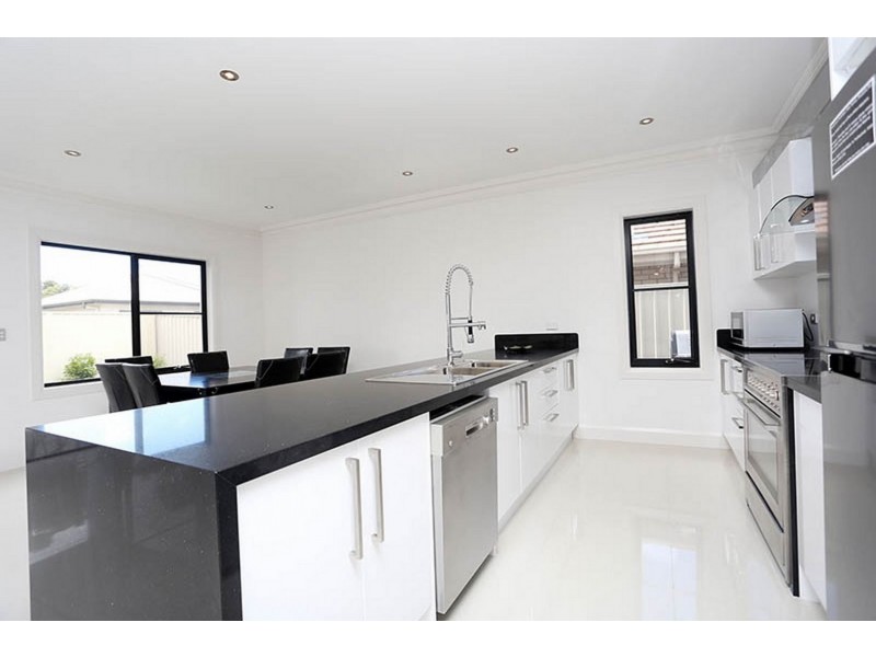 16 Harbour View Terrace, Victor Harbor SA 5211