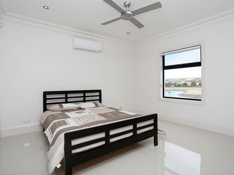 16 Harbour View Terrace, Victor Harbor SA 5211