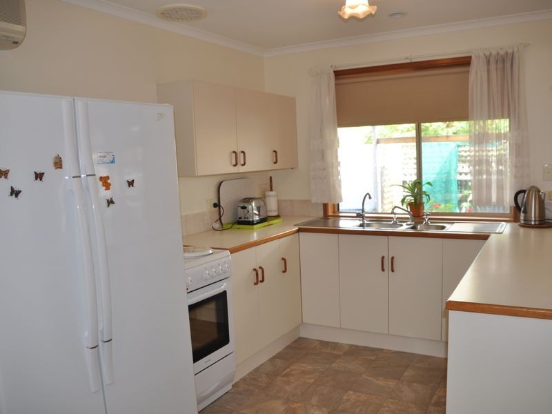 1/30 Graham Street, Victor Harbor SA 5211