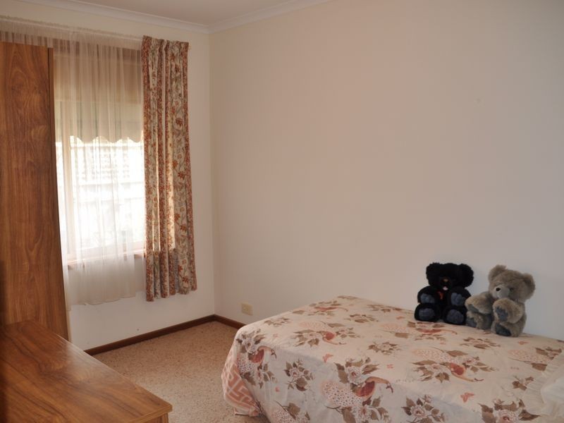 1/30 Graham Street, Victor Harbor SA 5211