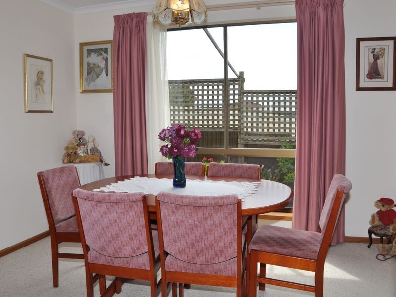 21 Norma Crescent, Encounter Bay SA 5211