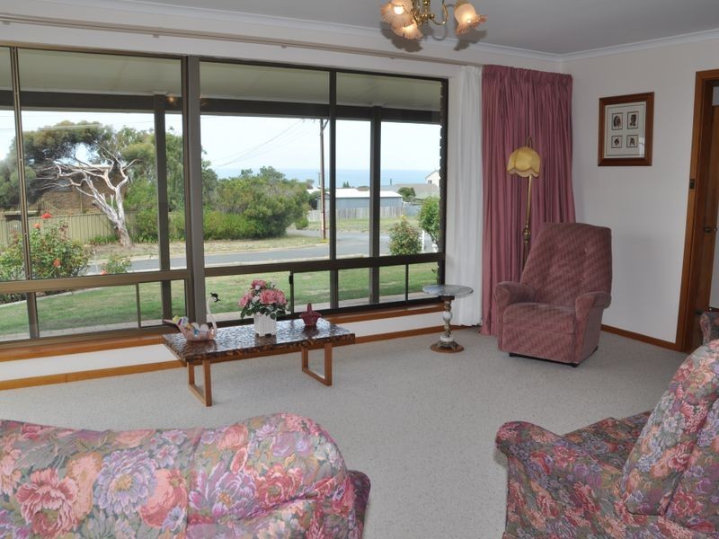 21 Norma Crescent, Encounter Bay SA 5211