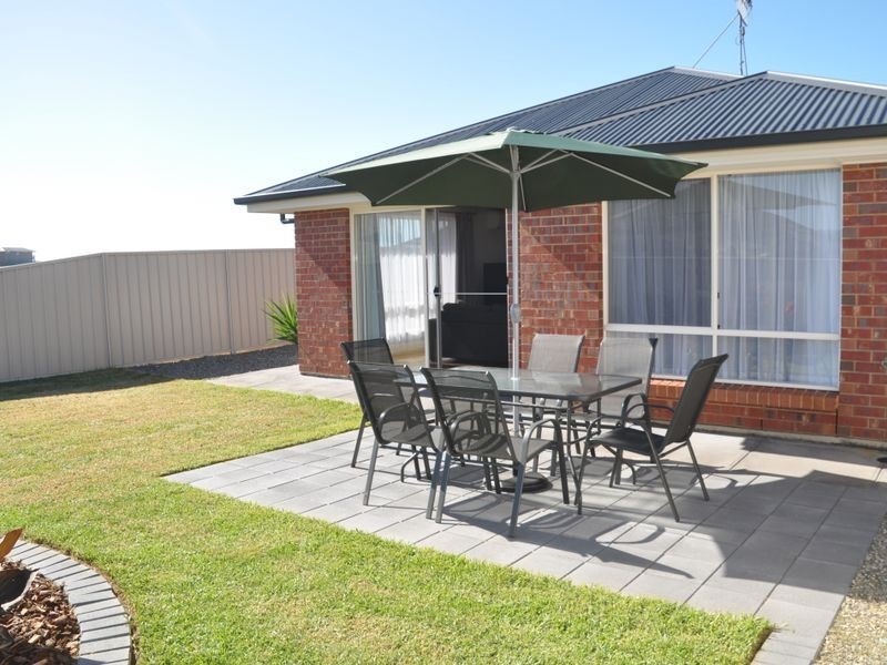 11 Missen Avenue, Victor Harbor SA 5211