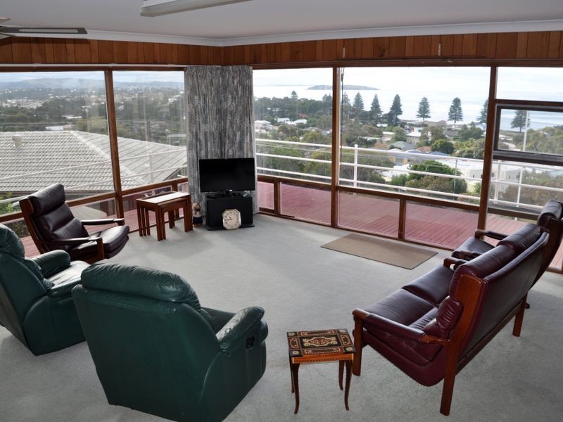 1 Kirby Street, Encounter Bay SA 5211