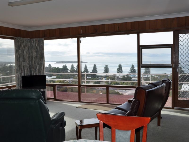 1 Kirby Street, Encounter Bay SA 5211