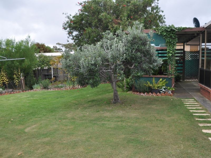 51 Renown Avenue, Victor Harbor SA 5211